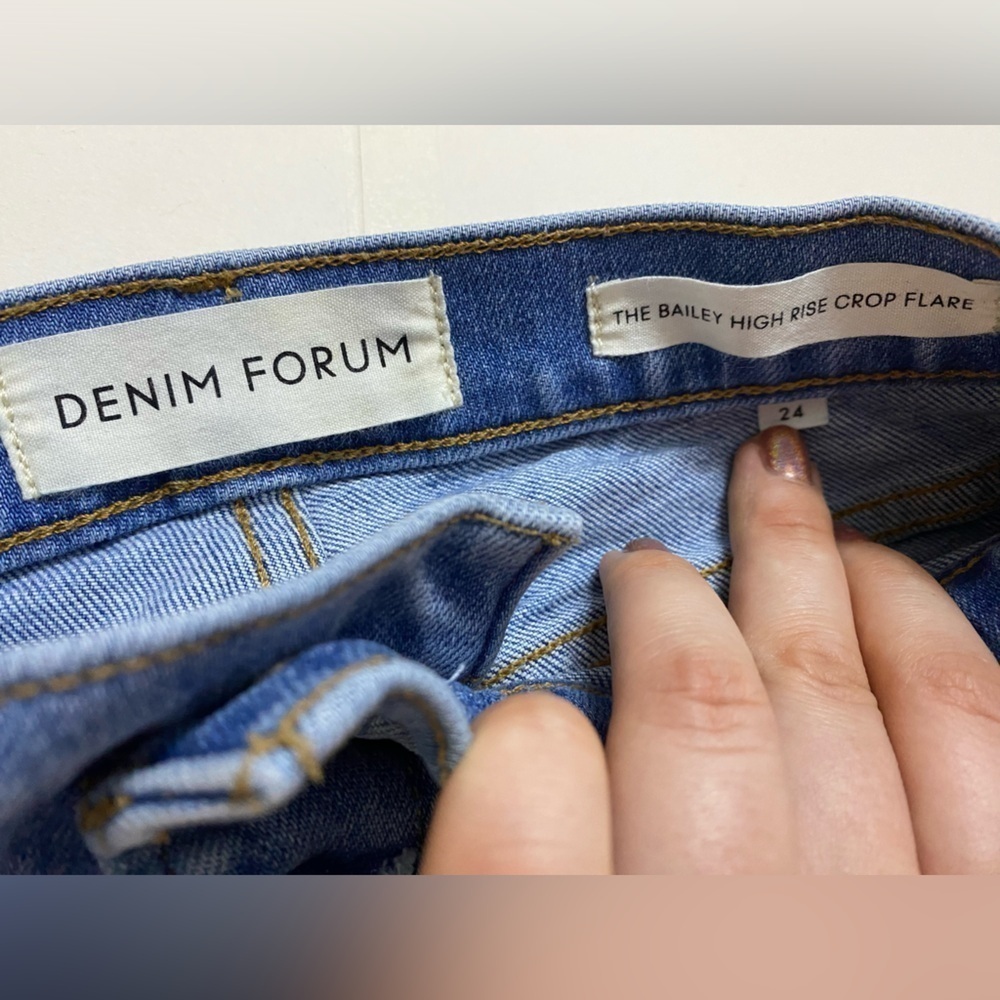 Aritiza Denim Forum - The Bailey High Rise Crop Flare Exposed Button Jeans - Picture 4 of 11
